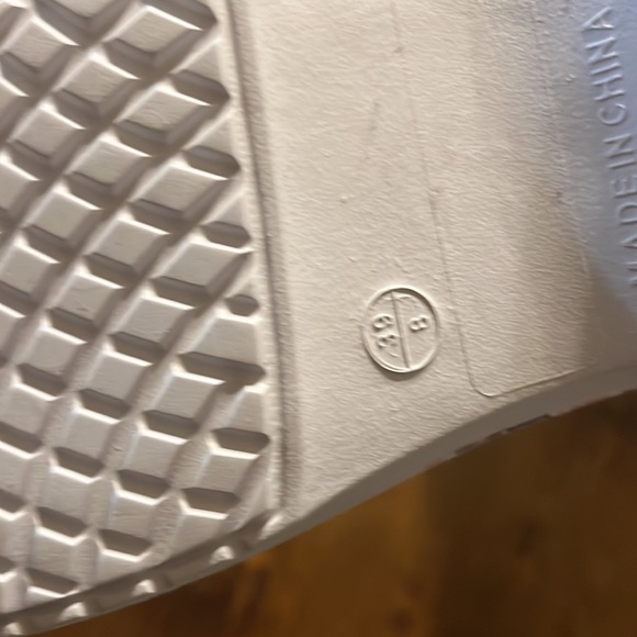 Orchid Delta Uniforms - Picture 6 of 6